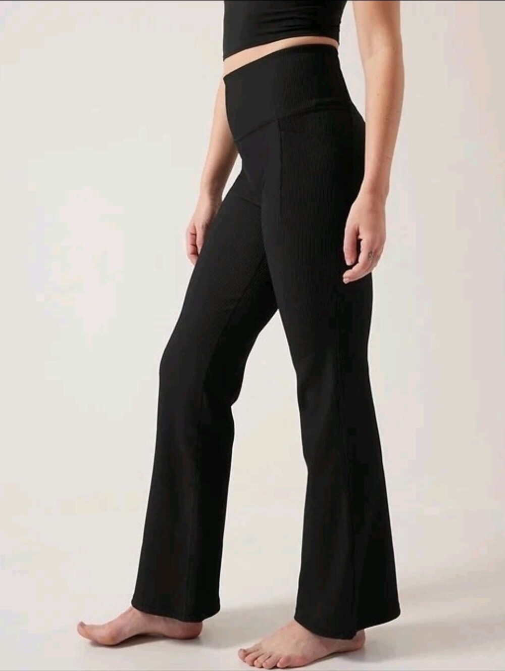 Athleta Salutation Stash Rib Flare Black Pants High-Rise Size Medium